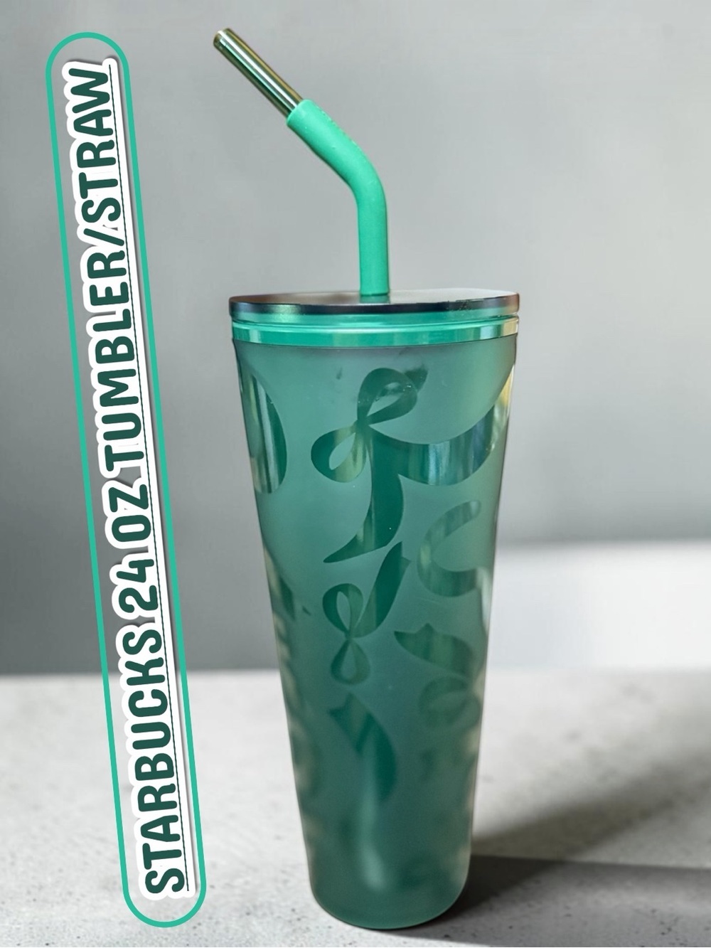 🌼Starbucks Emerald Green 24oz Tumbler with Reusable Straw